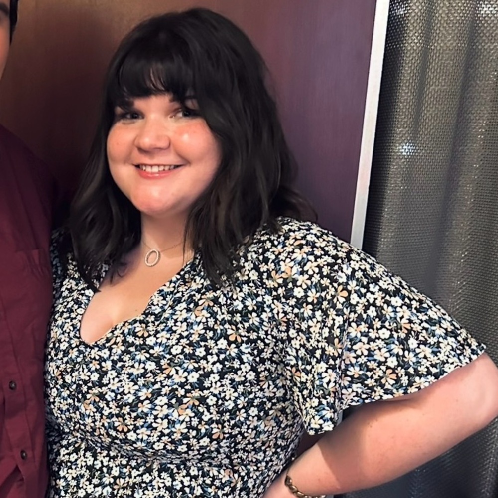 Meet your Posher, Angela